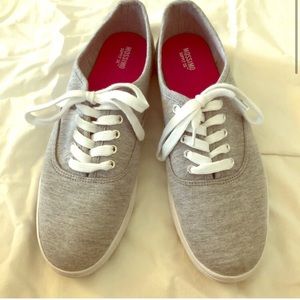 Listing for @hellogwenny